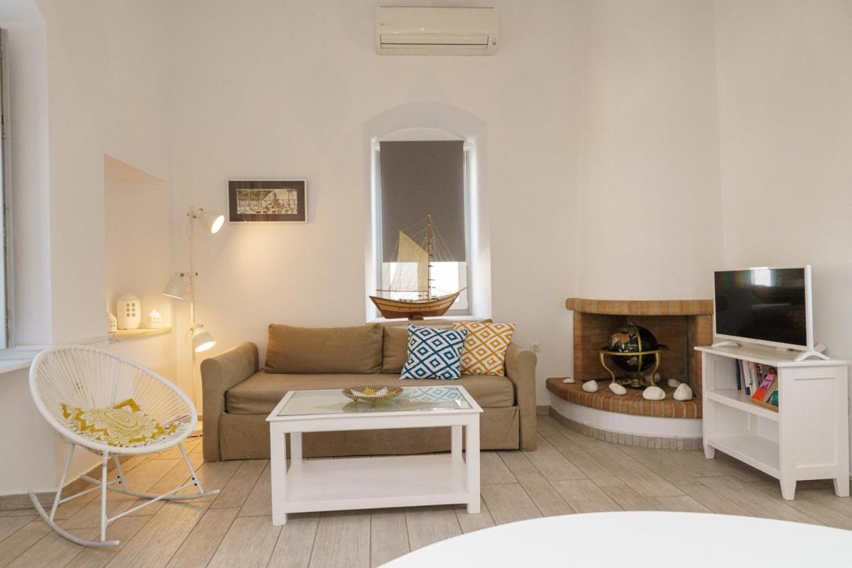 Gaia Accomodation Hydras ภายนอก รูปภาพ